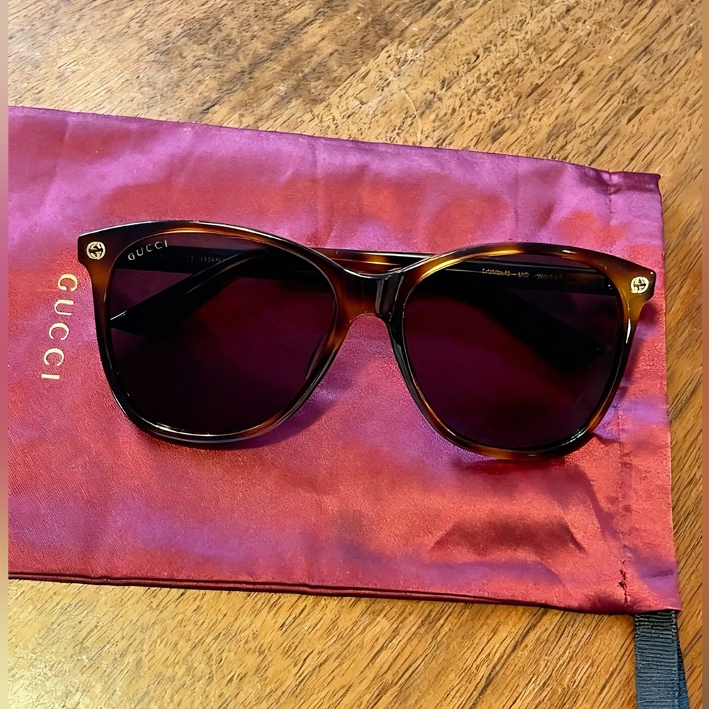 Gucci sunglasses GG0024S 002 Havana Tortoiseshell Brown Oval